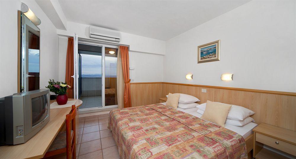 Bluesun Village Alan Hotel 3*