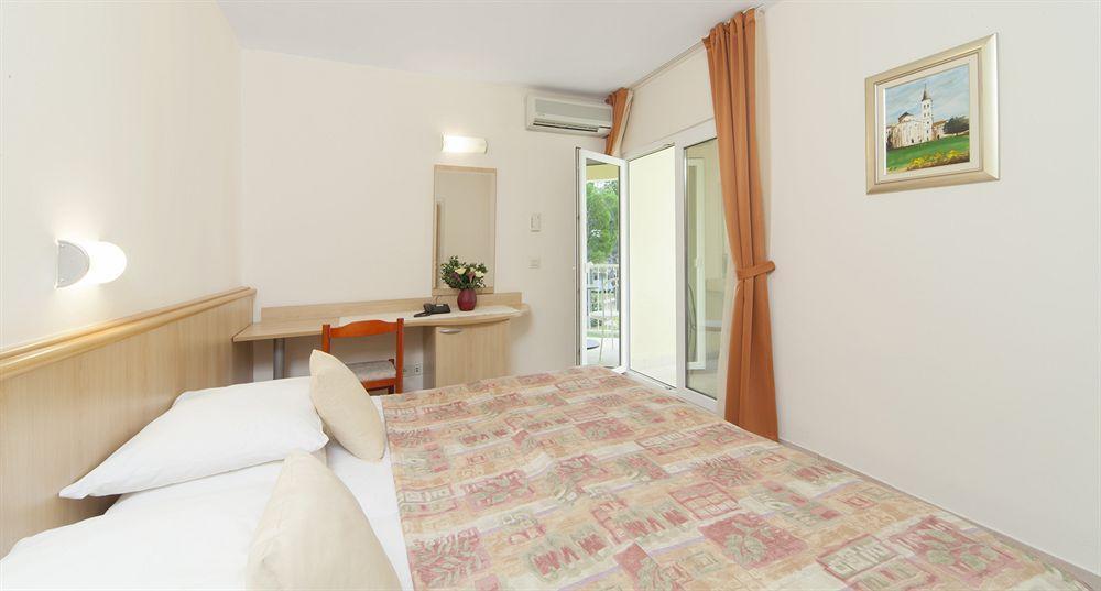Hotel Bluesun Village Alan 3*